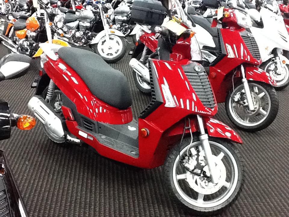 2010 kymco people 200s  scooter 