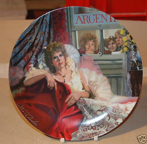 Annie and miss Hannigan decorative plate new in box #6 Annie (Knowles)