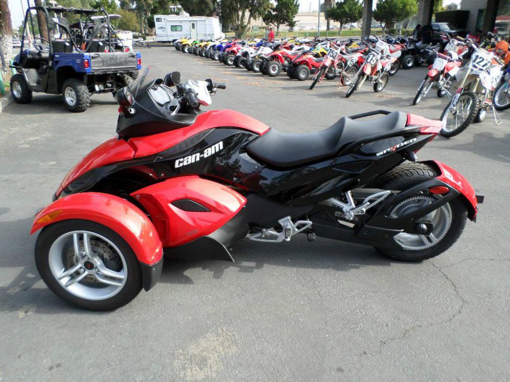2009 Can-Am G5R Trike 