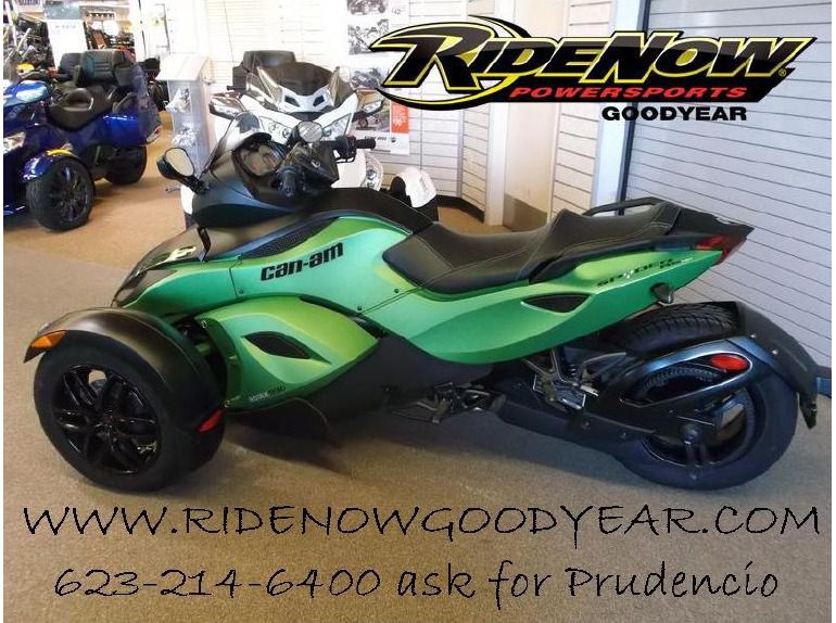 2012 Can-Am Spyder RS S 