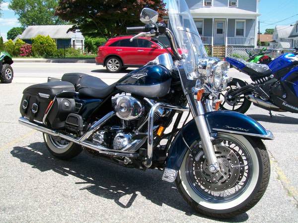 2002 harley davidson road king classic (needs nothing but a rider)