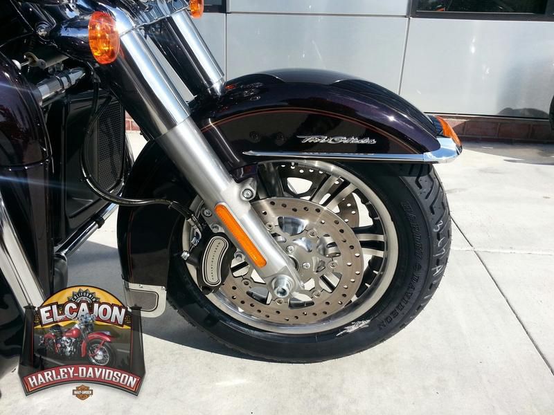 2014 Harley-Davidson FLHTCUTG - Tri Glide Ultra Trike 
