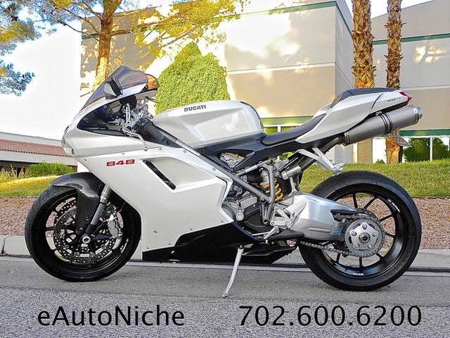 2008 ducati 848 - only 3700 miles - 43mpg - 6-speed - complete riders kit(s) -