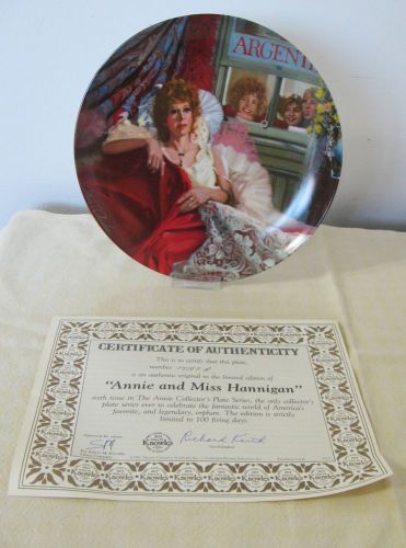 KNOWLES CHINA THE ANNIE SERIES 6th ISSUE &#034;ANNIE AND MISS HANNIGAN&#034; W/CA