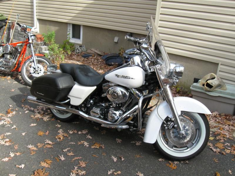 2005 Harley Davidson Custom Road King - Police Special - Only 4,498 Miles!