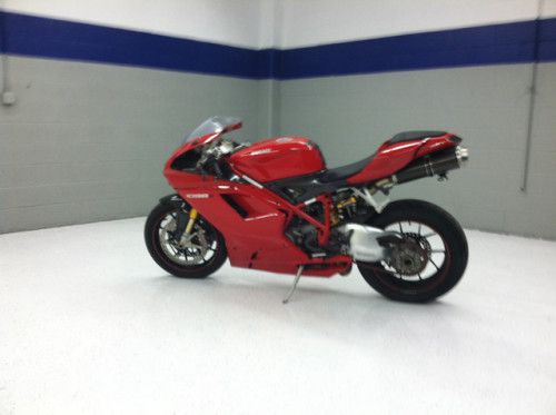 The Ducati 1098 is a sport bike made by Ducati from 2007 to