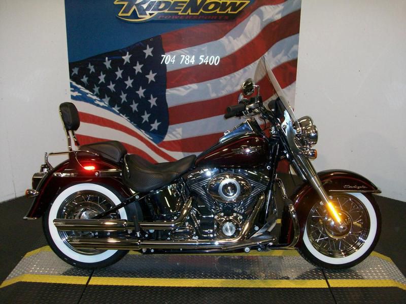 2011 Harley-Davidson FLSTN - Softail Deluxe Cruiser 